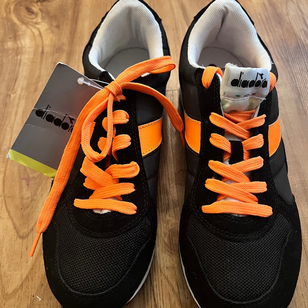 Diadora low tops
